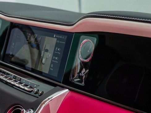 Used 2025 Rolls-Royce Cullinan image 63