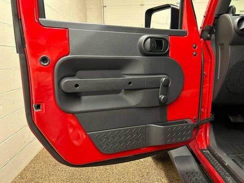 Used 2010 Jeep Wrangler Sport AWD/4WD image 13