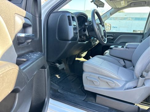 Used 2018 Chevrolet Silverado 1500 Custom w/ Custom Value Package image 7