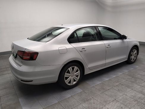 Used 2017 Volkswagen Jetta S w/ Jetta S Cold Weather Package FWD image 10