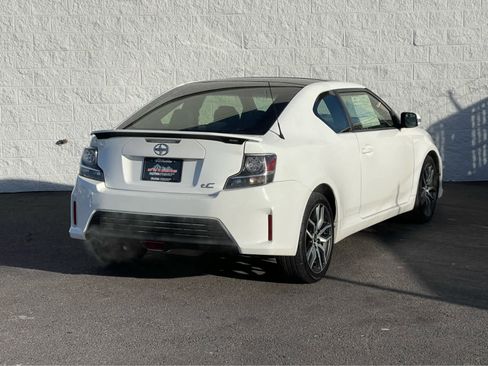 Used 2014 Scion tC image 7