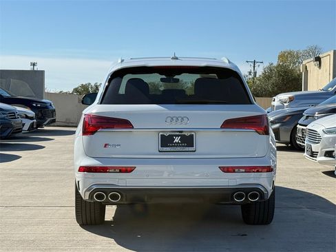 Used 2024 Audi SQ5 Premium image 10
