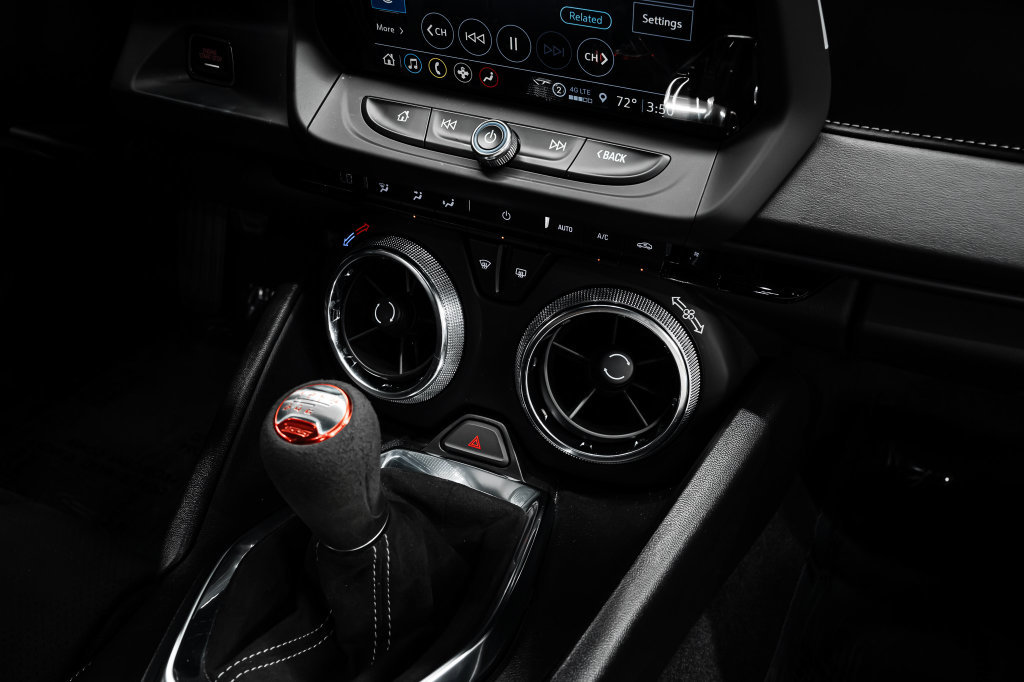Used 2020 Chevrolet Camaro SS RWD image 29