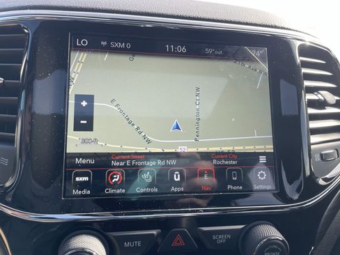 Used 2021 Jeep Grand Cherokee Laredo X image 22