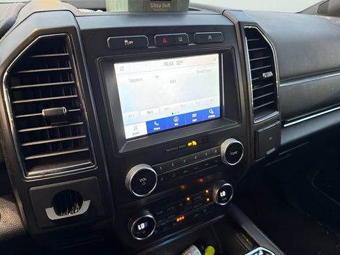 Used 2021 Ford Expedition Max Limited RWD image 5