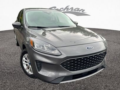 Used 2022 Ford Escape SE w/ Convenience Package