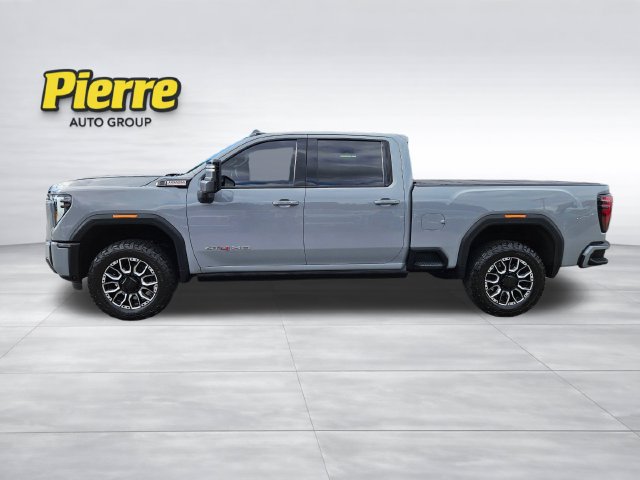 Used 2024 GMC Sierra 2500 AT4 w/ Technology Package AWD/4WD image 2