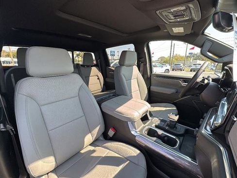 New 2026 Chevrolet Silverado 1500 LTZ w/ LTZ Premium Package AWD/4WD image 9