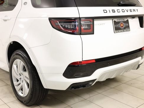Used 2024 Land Rover Discovery Sport S image 42