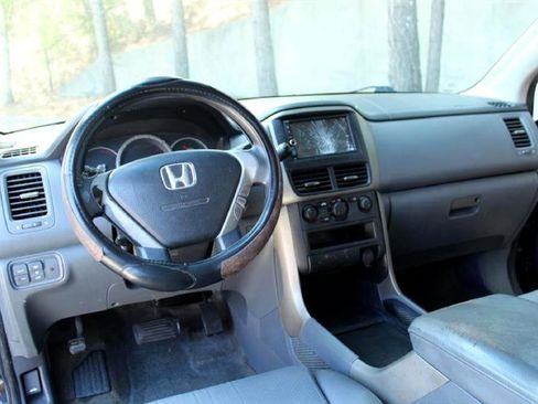 Used 2006 Honda Pilot LX image 16