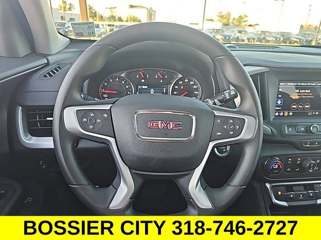 New 2024 GMC Terrain SLE w/ Driver Convenience Package FWD image 17