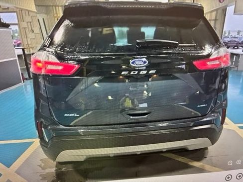 Used 2024 Ford Edge SEL AWD/4WD image 4
