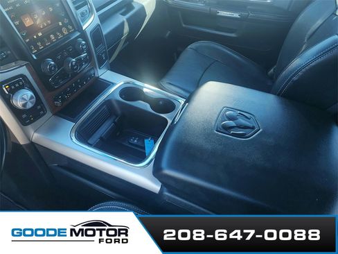 Used 2015 RAM 1500 Laramie w/ Convenience Group image 13