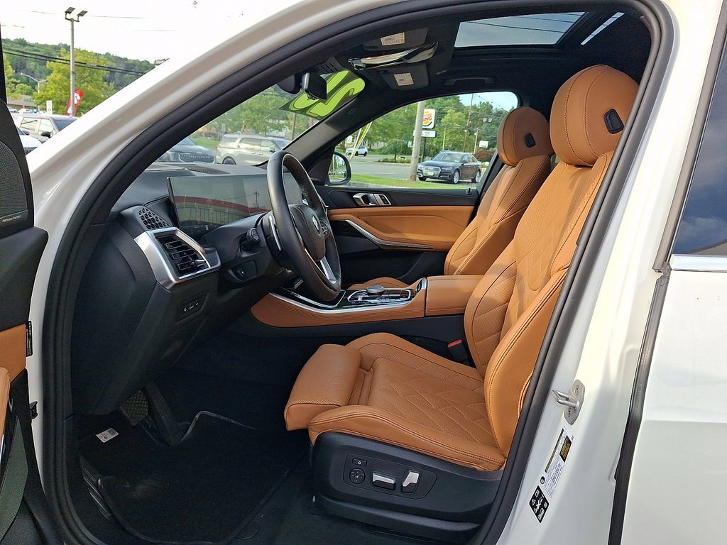 Used 2026 BMW X5 xDrive40i AWD/4WD image 15