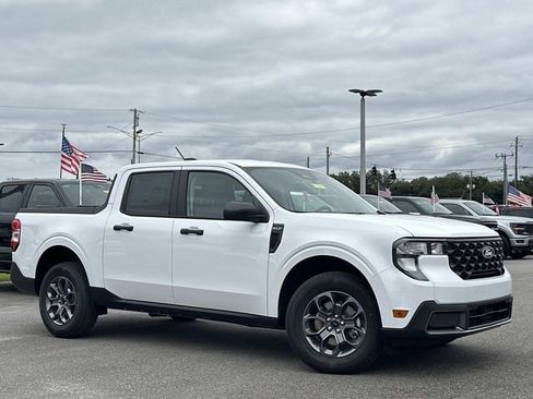 New 2025 Ford Maverick XLT w/ Equipment Group 302A image 9