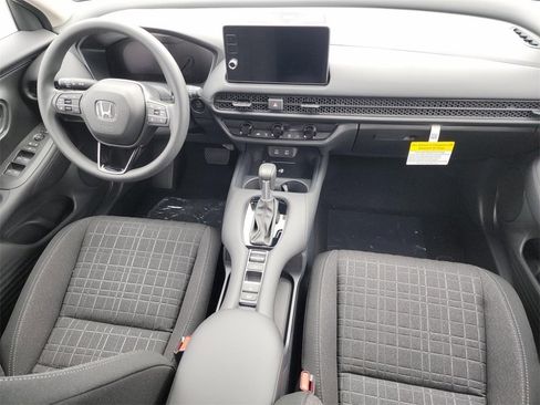 New 2026 Honda HR-V LX image 25