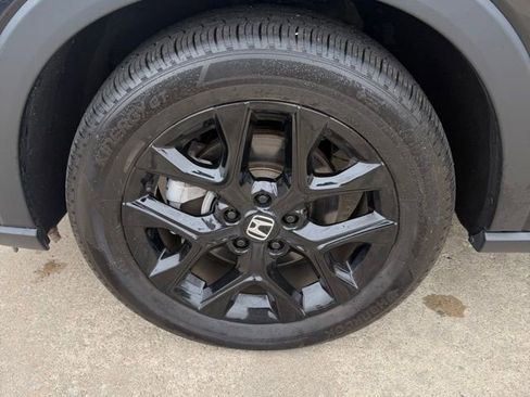 Certified 2024 Honda HR-V Sport image 9