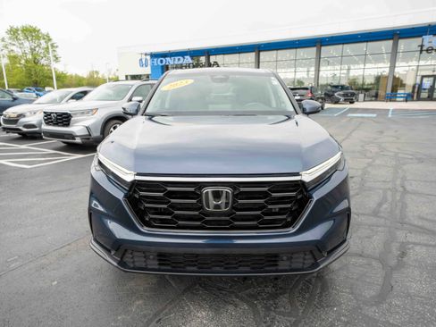Used 2023 Honda CR-V EX-L image 2