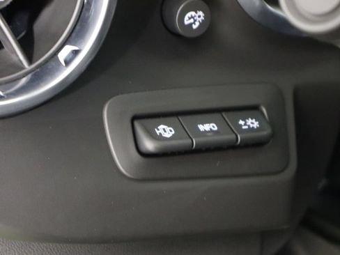 Used 2020 Chevrolet Camaro SS RWD image 24