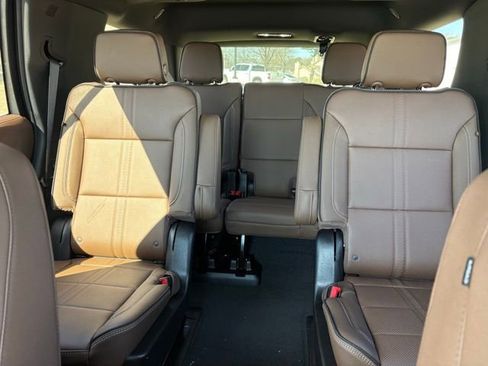 New 2026 Chevrolet Tahoe High Country AWD/4WD image 19