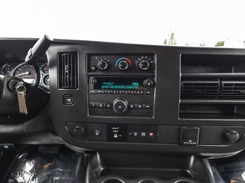 Used 2024 Chevrolet Express 2500 Work Van w/ Driver Convenience Package image 28