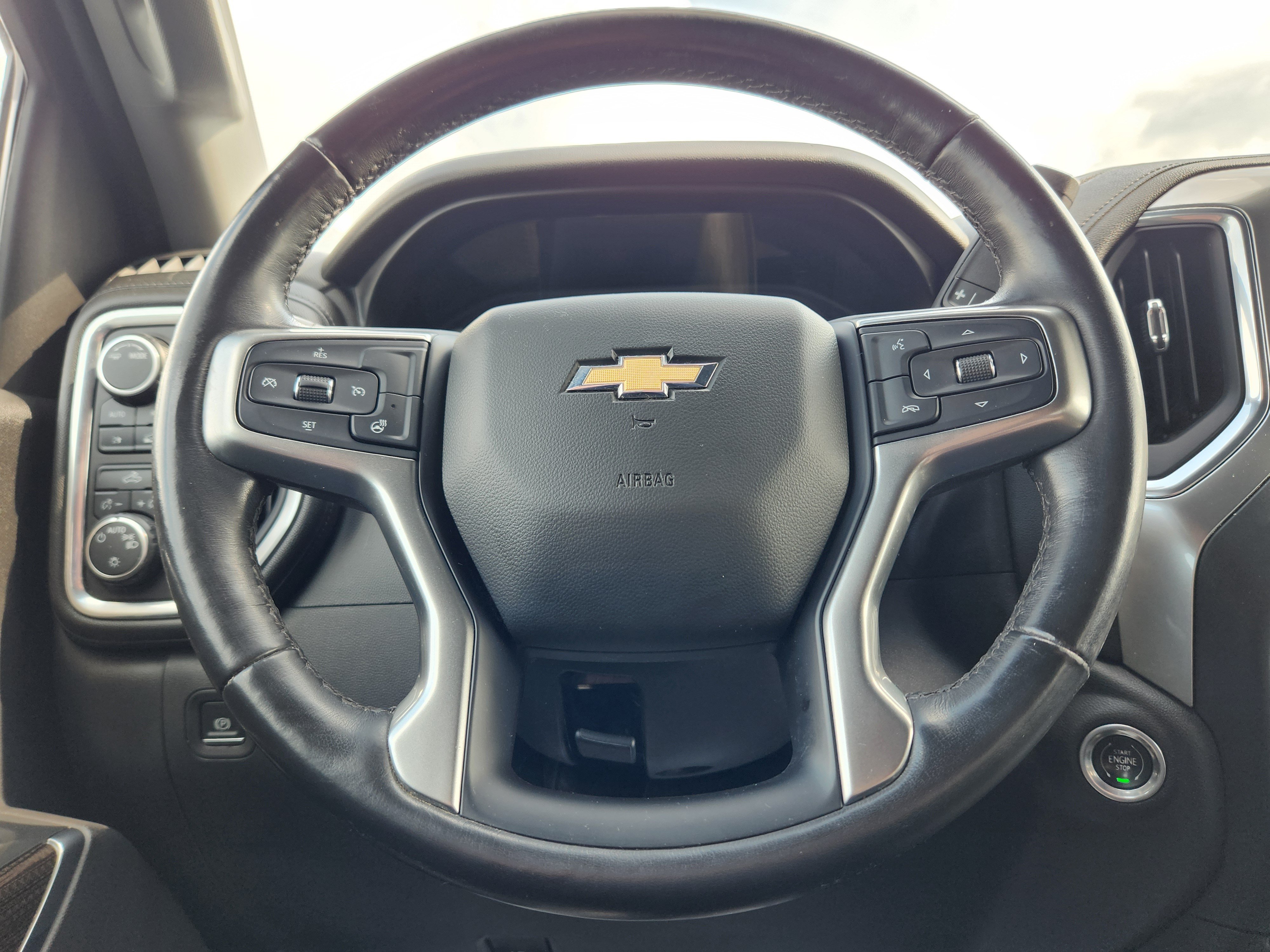 Used 2020 Chevrolet Silverado 1500 LT w/ All-Star Edition AWD/4WD image 21