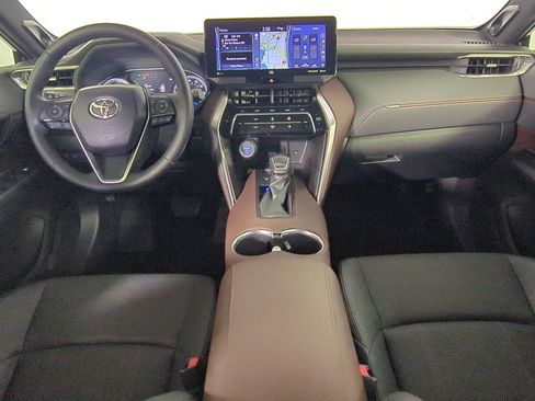 Used 2021 Toyota Venza Limited AWD/4WD image 18