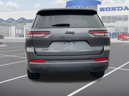 Used 2023 Jeep Grand Cherokee L Laredo image 7