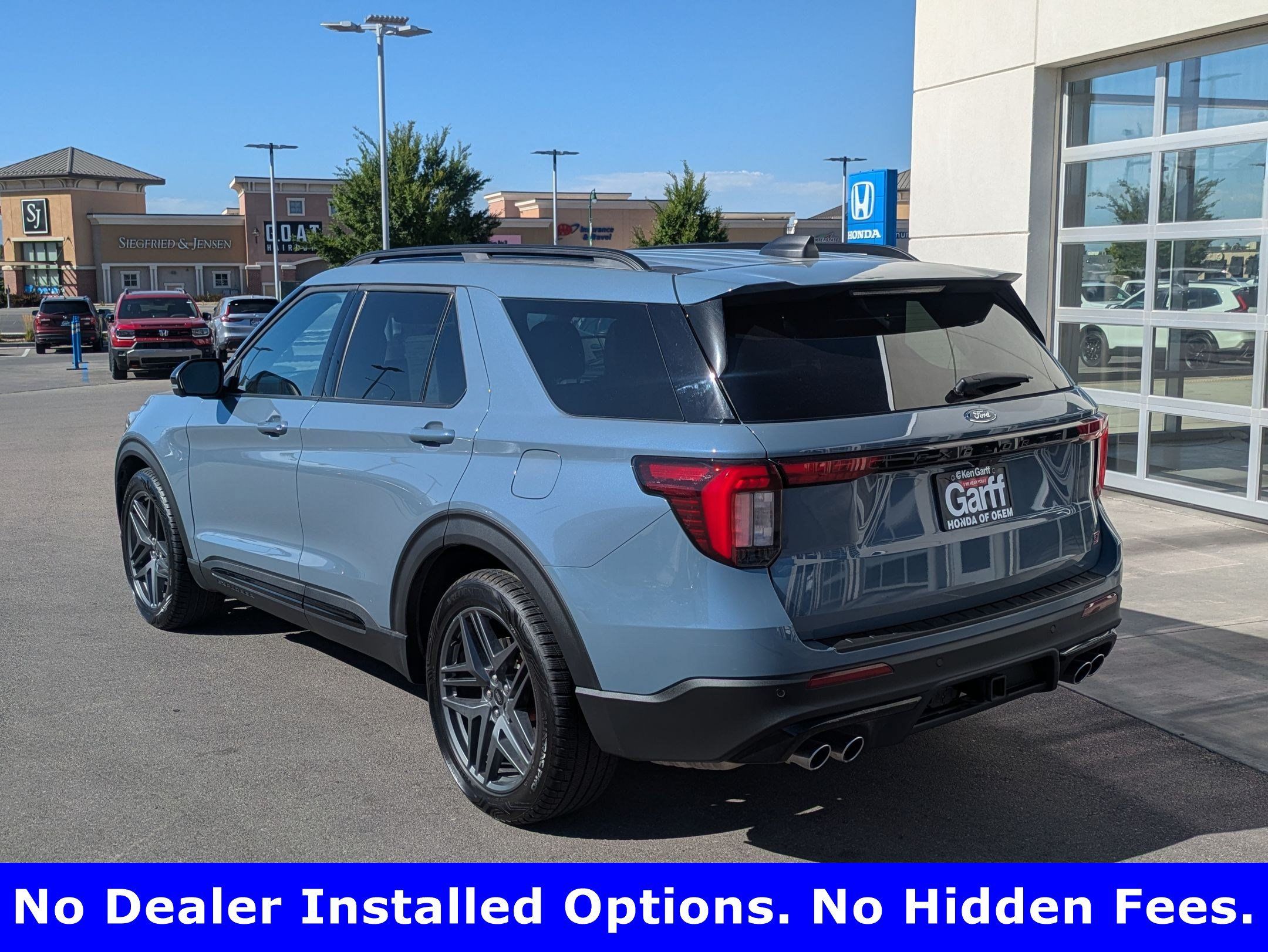 Used 2025 Ford Explorer ST AWD/4WD image 6