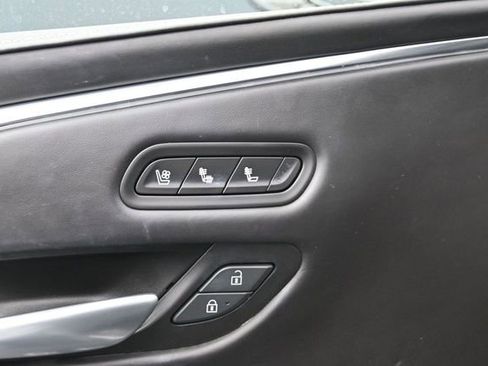Used 2024 Cadillac Escalade Sport Platinum w/ LPO, Floor Liner Package AWD/4WD image 41