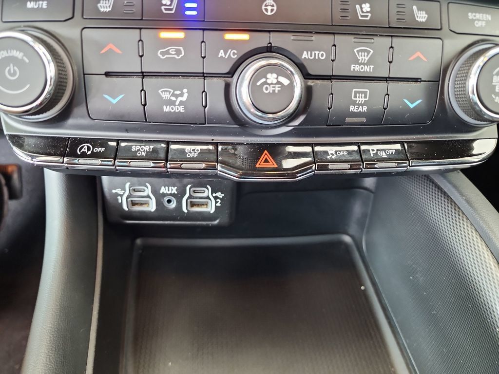 Used 2024 Dodge Durango GT AWD/4WD image 29