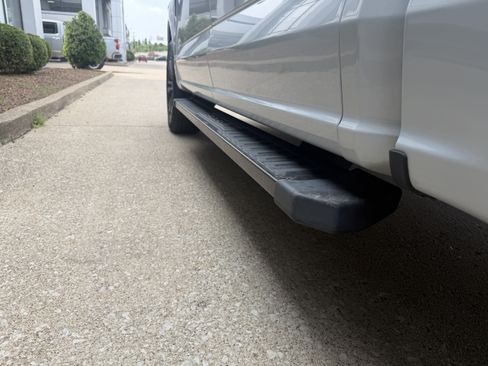 Used 2021 Ford F150 Lariat AWD/4WD image 14