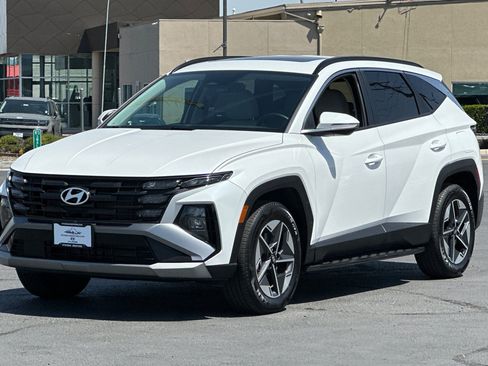 Used 2025 Hyundai Tucson SEL AWD/4WD image 8