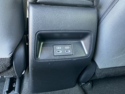 Used 2024 Toyota Corolla SE FWD image 32
