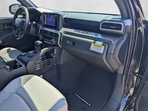 Used 2025 Toyota Tacoma SR5 image 18