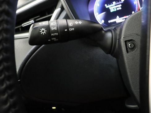 Used 2026 Toyota Corolla Cross XLE w/ Convenience Package image 26