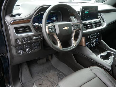 Used 2023 Chevrolet Tahoe High Country AWD/4WD image 14
