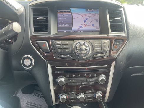 Used 2014 Nissan Pathfinder Platinum w/ Platinum Premium Package AWD/4WD image 17