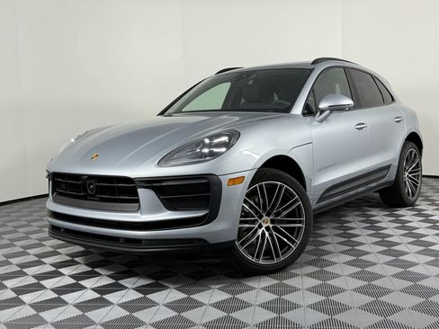 New 2026 Porsche Macan image 1
