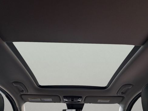 Certified 2025 Kia Sportage EX w/ Premium Package FWD image 21