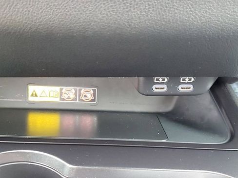 Used 2023 Lexus UX 250h AWD w/ Accessory Package (Z1) image 18