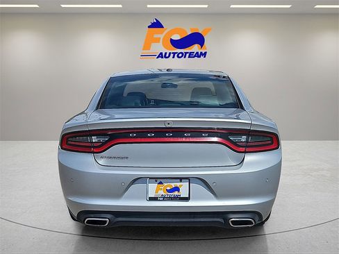 Used 2022 Dodge Charger SXT w/ Leather Interior Group image 4