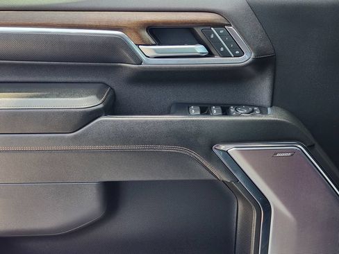 Certified 2024 Chevrolet Silverado 2500 High Country w/ High Country Premium Package AWD/4WD image 24