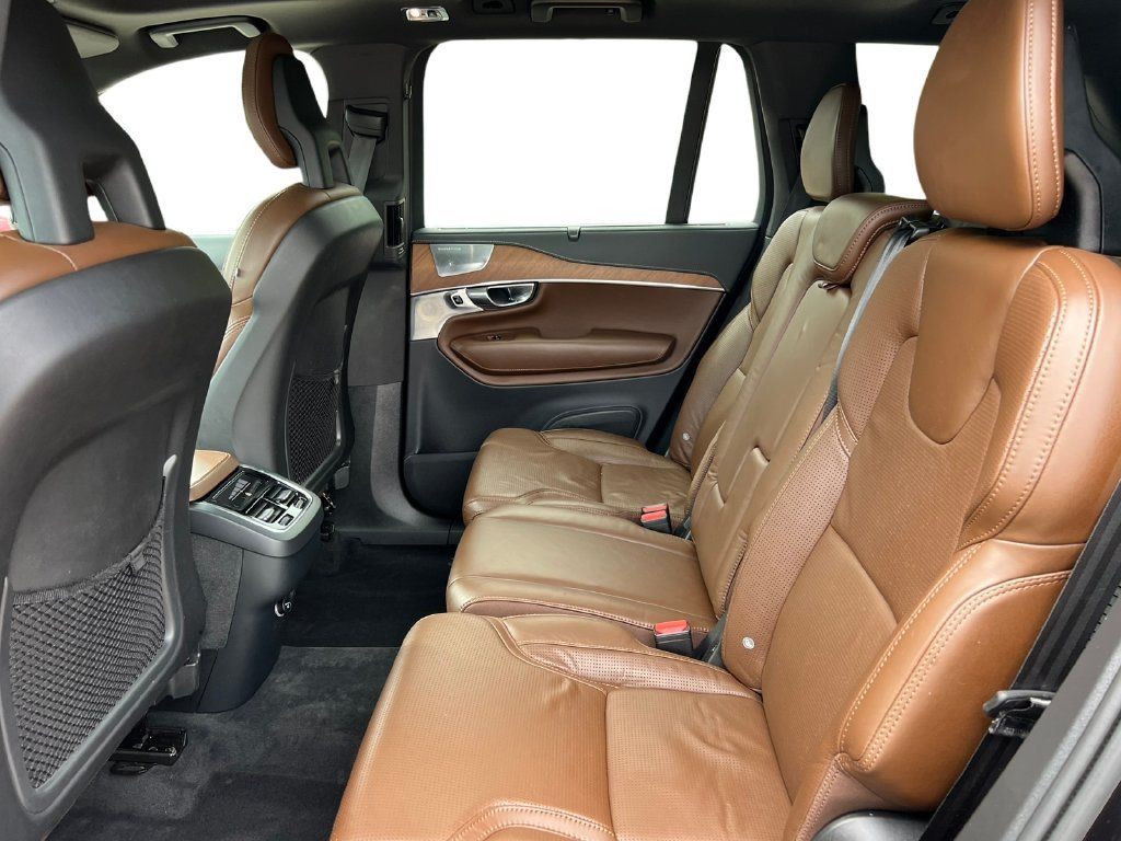 Used 2018 Volvo XC90 T6 Inscription w/ Convenience Package AWD/4WD image 7