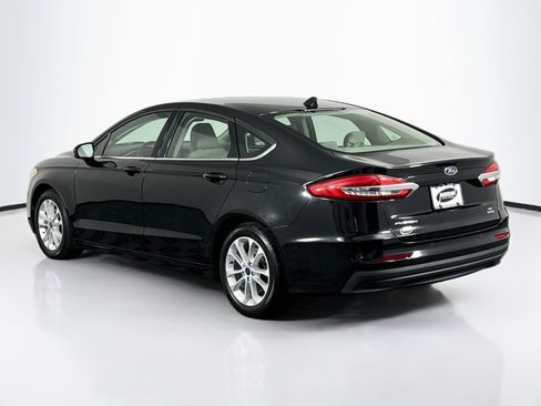 Used 2020 Ford Fusion SE FWD image 13