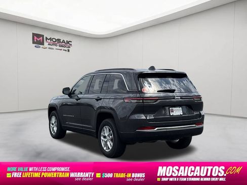 Used 2024 Jeep Grand Cherokee Laredo X w/ Trailer Tow Package AWD/4WD image 5