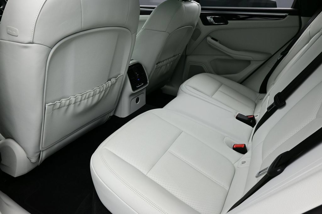 Certified 2023 Porsche Macan S AWD/4WD image 15