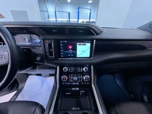 Used 2023 GMC Yukon Denali w/ Denali Reserve Package AWD/4WD image 22