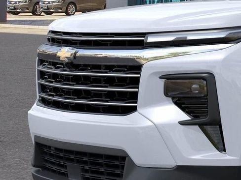 New 2026 Chevrolet Traverse LT w/ Driver Confidence Package FWD image 14