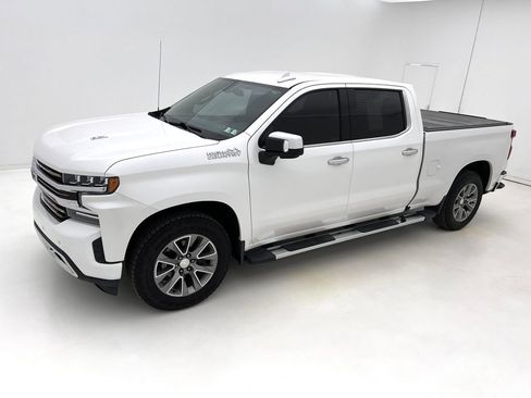 Used 2019 Chevrolet Silverado 1500 High Country w/ Z71 Off-Road Package image 8